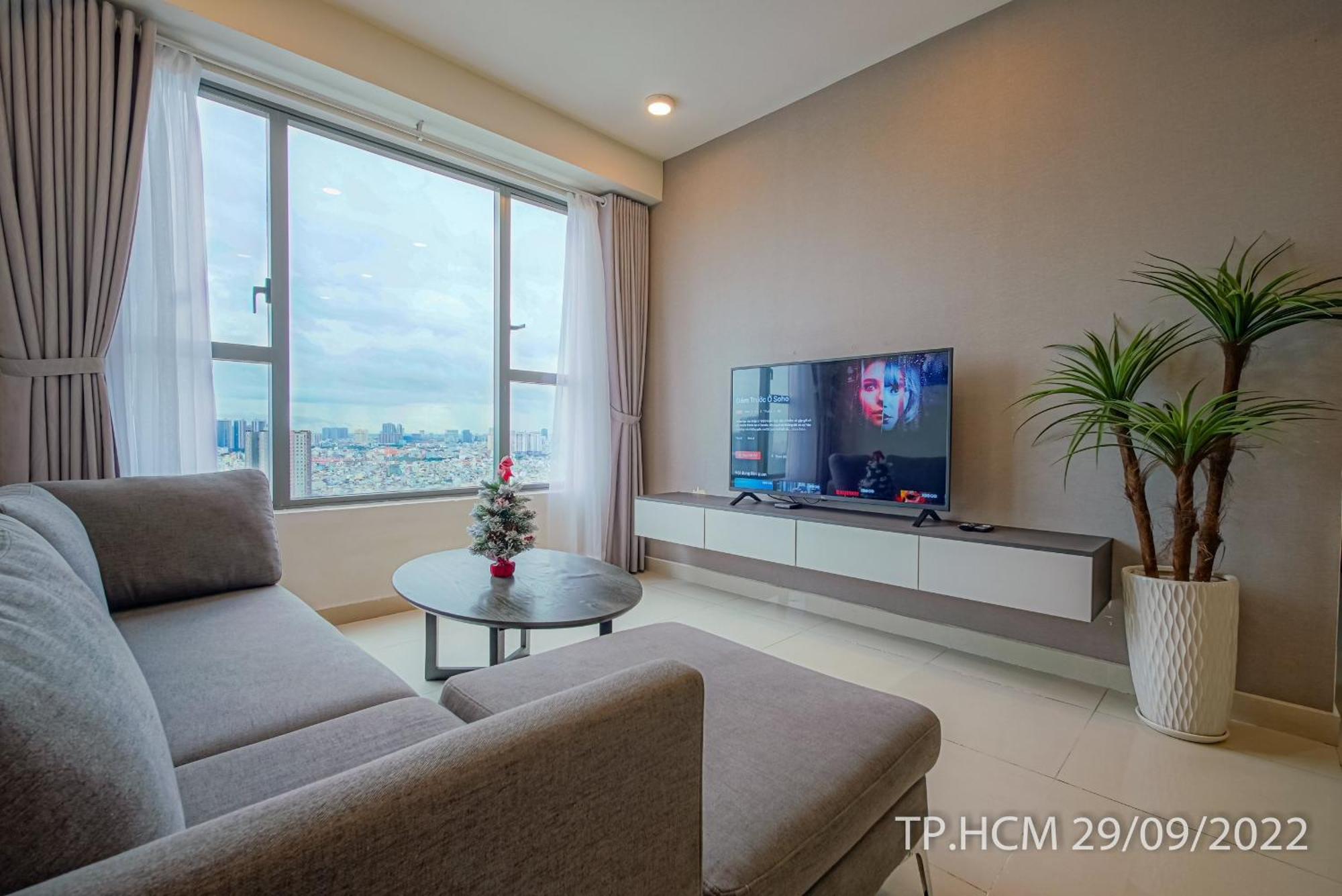 Khách sạn hẻo lánh Mh Apartment- Tresor- Spacious And Cozy Center D4 TP. Hồ Chí Minh